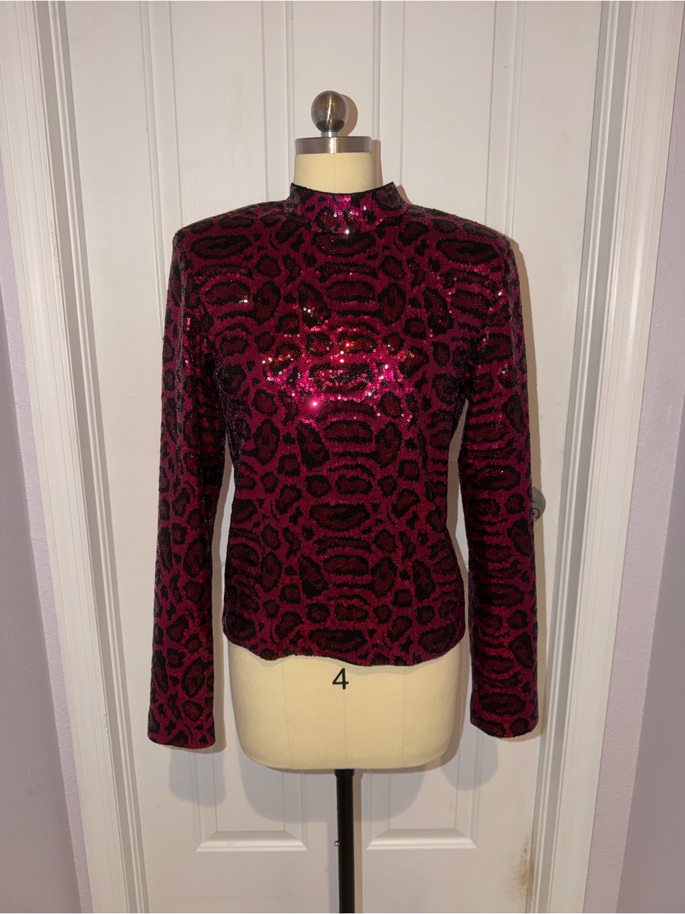 NWT RTA Road To Awe Pink/Black  Sequin Top